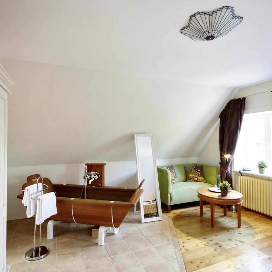 Hotel Hof Tuetsberg Bispingen Bagian luar foto
